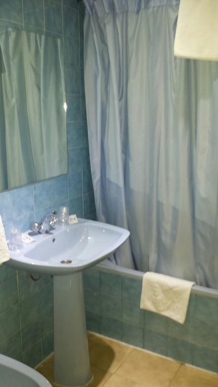 Hostal Botafumeiro Mota del Marqués エクステリア 写真