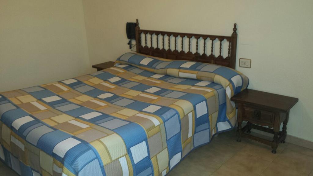 Hostal Botafumeiro Mota del Marqués エクステリア 写真